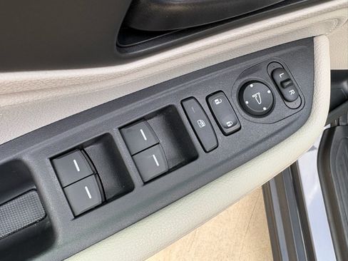 Used 2025 Honda Odyssey EX-L image 12
