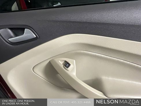 Used 2015 Ford Escape SE FWD image 20