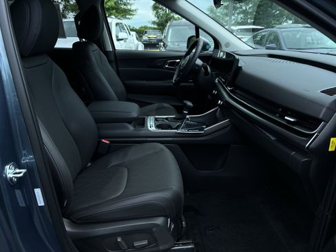 New 2026 Kia Carnival SX FWD image 43
