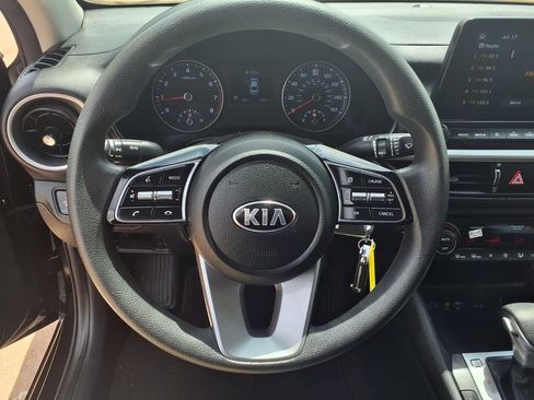 Used 2019 Kia Forte LXS FWD image 7