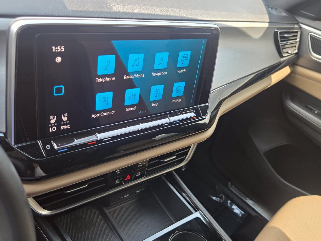 Certified 2024 Volkswagen Atlas Cross Sport SE FWD image 20