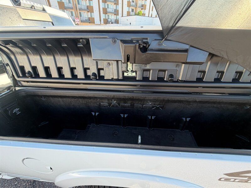 Used 2019 RAM 2500 Limited AWD/4WD image 33