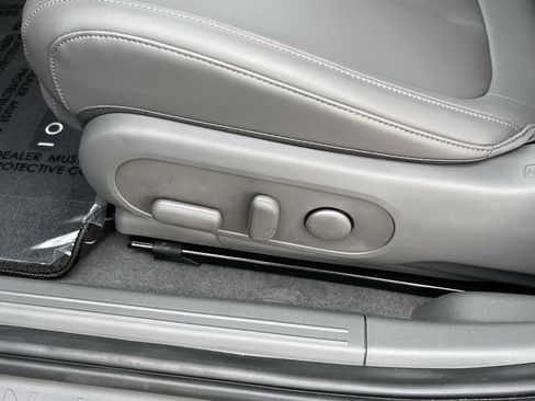 Used 2025 Hyundai Ioniq 5 SEL image 18