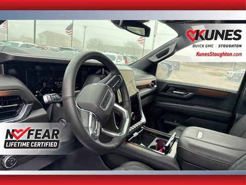 Used 2025 GMC Yukon Denali image 20