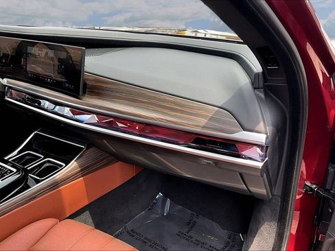 Used 2023 BMW 740i w/ Parking Assistance Package RWD image 26