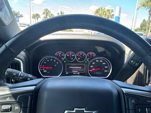 Used 2021 Chevrolet Silverado 1500 LT Trail Boss w/ Convenience Package II AWD/4WD image 18