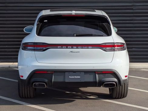 Certified 2026 Porsche Macan AWD/4WD image 6