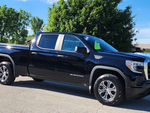 Used 2019 GMC Sierra 1500 4x4 Crew Cab w/ Convenience Package image 2