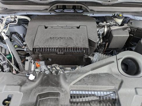 Used 2025 Honda Pilot Touring image 25
