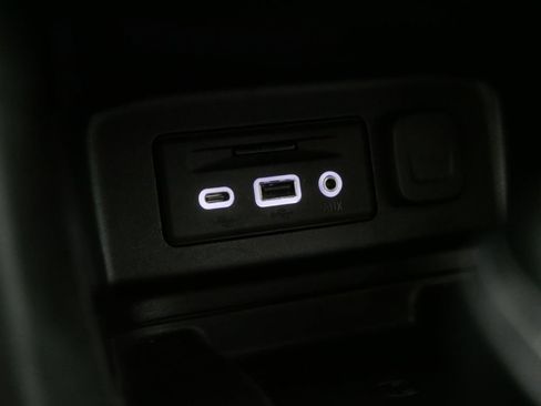 Used 2019 Chevrolet Equinox Premier AWD/4WD image 29