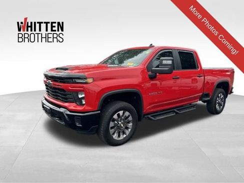 Used 2024 Chevrolet Silverado 2500 Custom w/ Custom Convenience Package AWD/4WD image 1