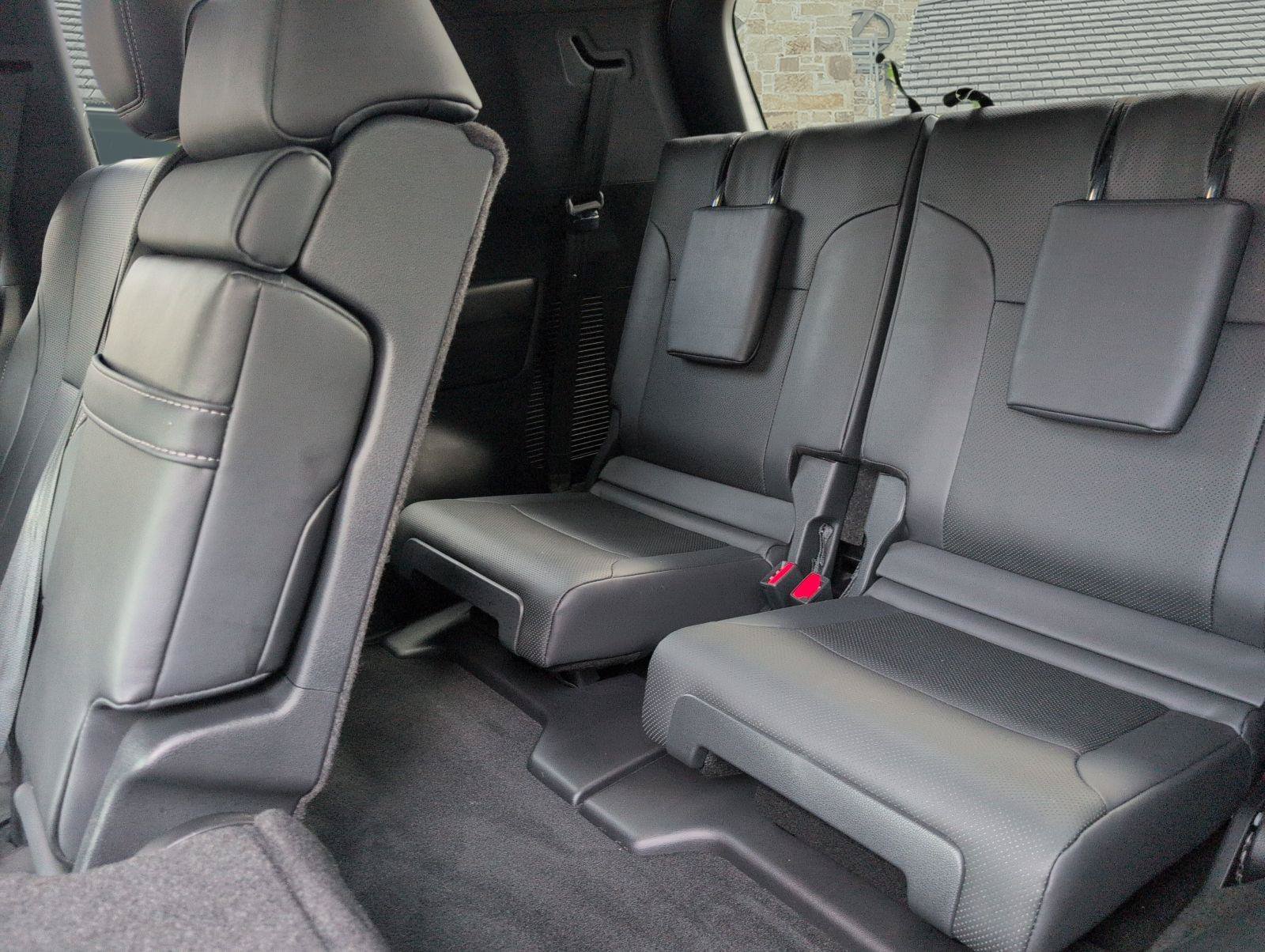 Used 2024 Lexus LX 600 4WD w/ Appearance Package image 20