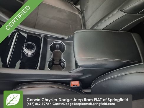 Used 2024 Jeep Grand Cherokee Altitude AWD/4WD image 27
