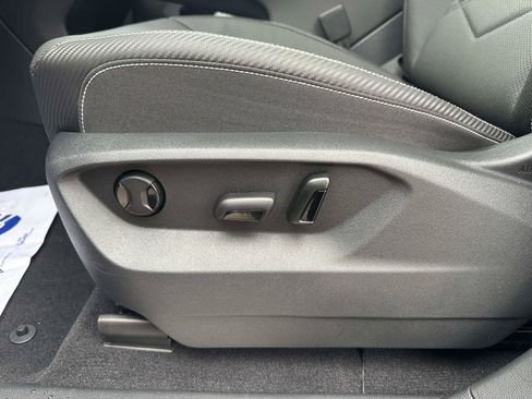 New 2026 Volkswagen Atlas Cross Sport SE image 20