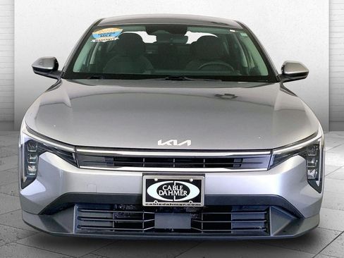 Used 2025 Kia K4 FWD image 2