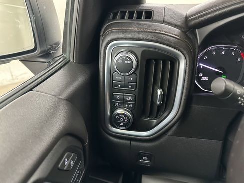 Used 2021 GMC Sierra 1500 AT4 image 37