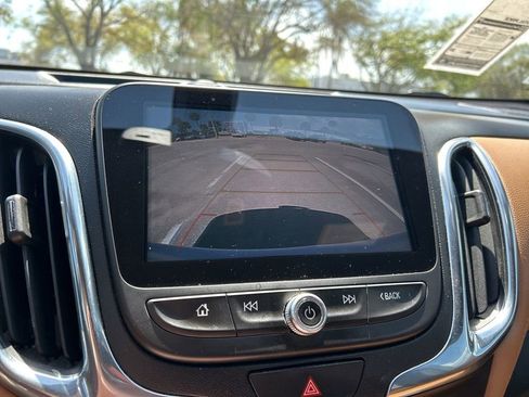 Used 2018 Chevrolet Equinox Premier image 35