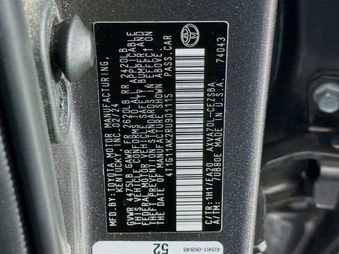 Used 2024 Toyota Camry SE image 12