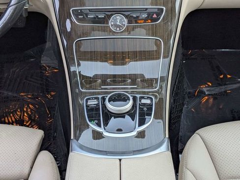 Used 2017 Mercedes-Benz C 300 4MATIC Sedan image 17