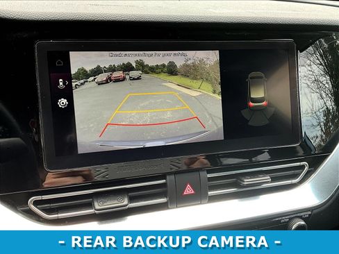 Used 2022 Kia Niro EX Premium FWD image 14