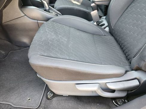 Used 2022 Nissan Kicks S image 20