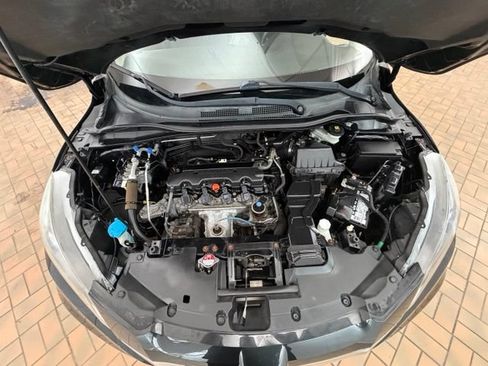 Used 2017 Honda HR-V EX image 3