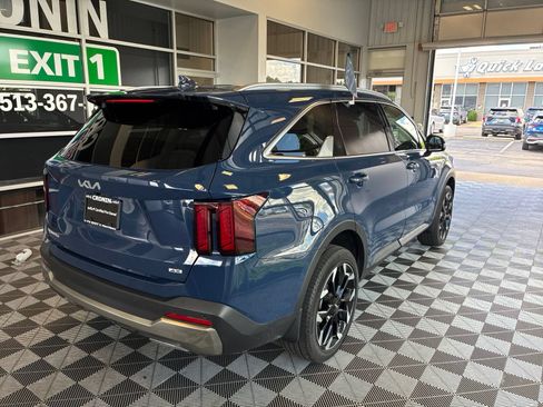 Used 2025 Kia Sorento X-Line EX AWD/4WD image 6