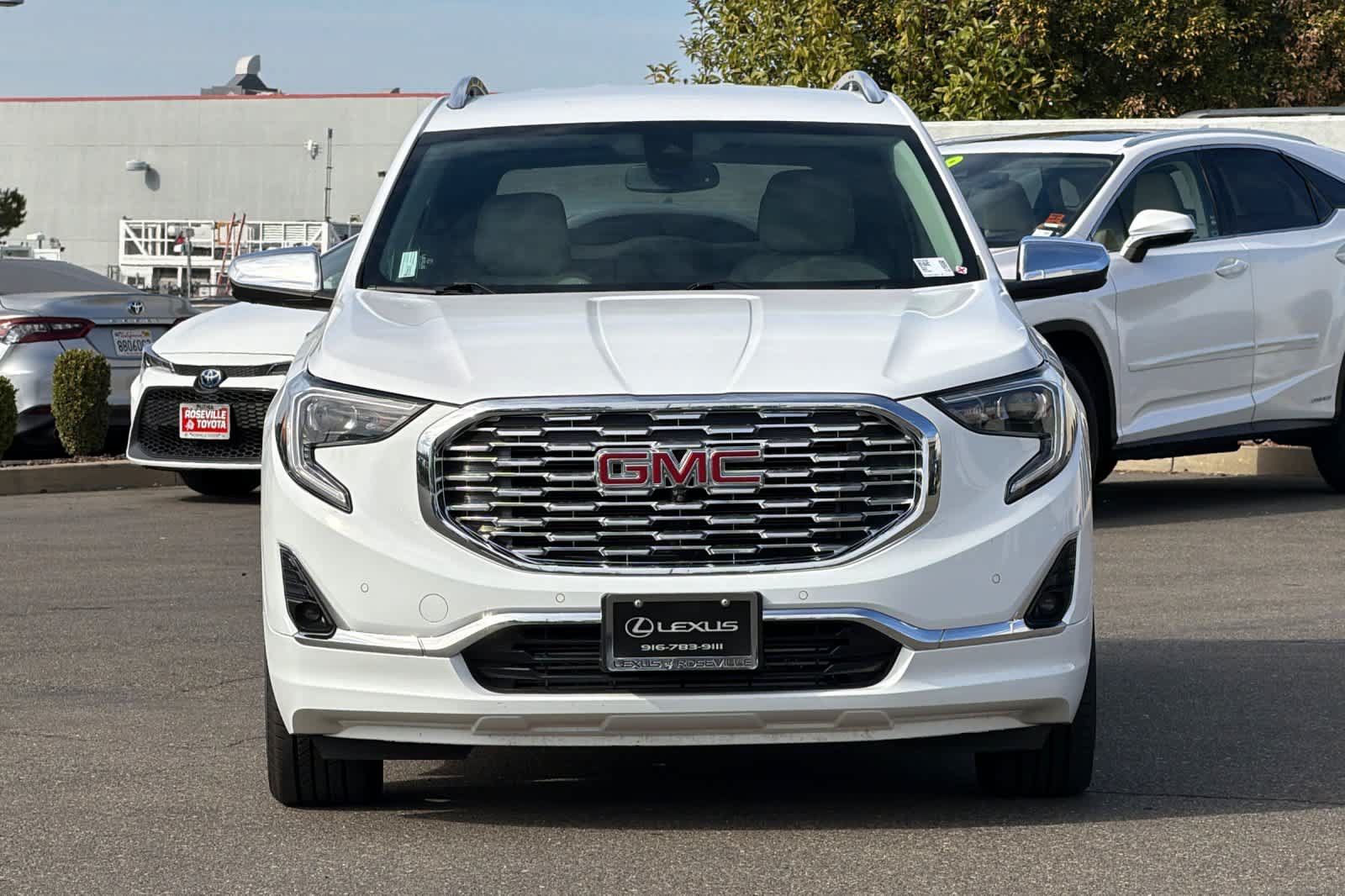 Used 2020 GMC Terrain Denali w/ Denali Premium Package FWD image 10