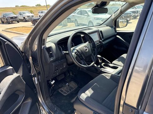 Used 2022 Nissan Frontier S w/ Technology Package AWD/4WD image 19