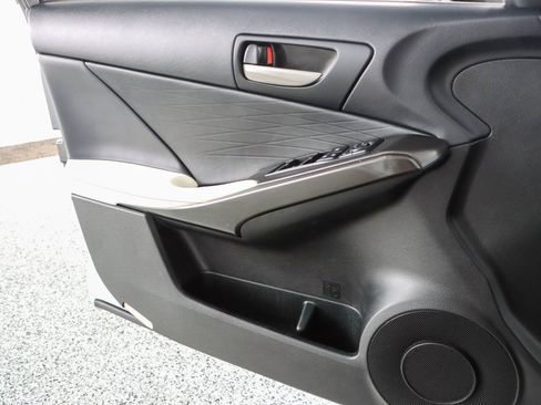 Used 2022 Lexus IS 350 F Sport RWD image 22