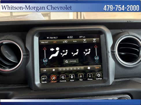 Used 2022 Jeep Wrangler Unlimited Sahara w/ Cold Weather Group AWD/4WD image 15