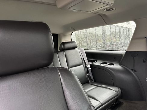 Used 2012 Chevrolet Suburban LTZ AWD/4WD image 13