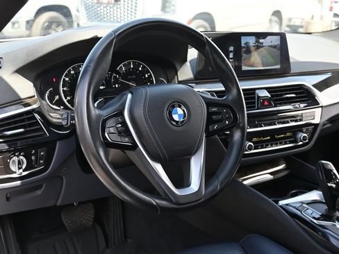 Used 2017 BMW 540i RWD image 17