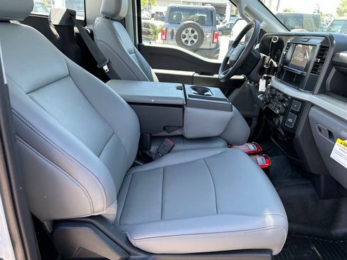 New 2025 Ford F350 XL w/ XL Chrome Package RWD image 15