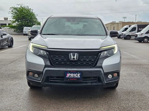 Used 2021 Honda Passport Sport image 2