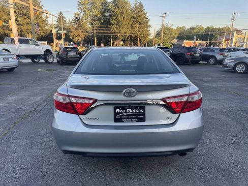 Used 2017 Toyota Camry SE FWD image 6