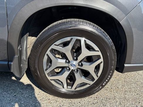 Certified 2024 Subaru Forester Premium AWD/4WD image 28