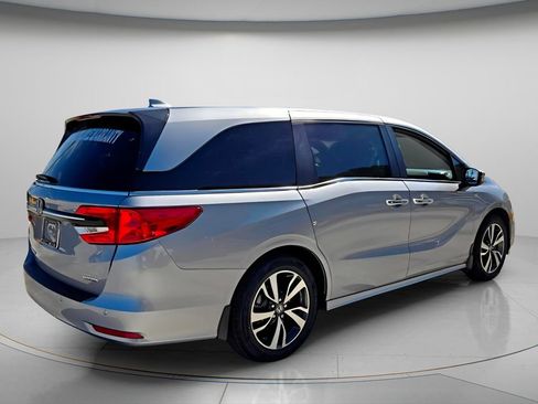 Used 2024 Honda Odyssey Touring image 7