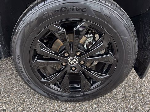 Certified 2022 Toyota RAV4 SE image 50