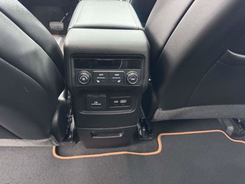 Used 2021 GMC Acadia AT4 w/ Technology Package image 19