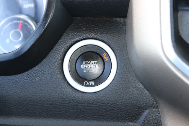 Used 2019 RAM 1500 Laramie AWD/4WD image 28