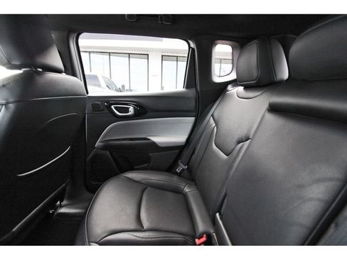 Used 2025 Jeep Compass Limited w/ Elite Group AWD/4WD image 12