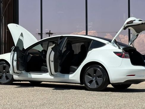 Used 2023 Tesla Model 3 Standard Range RWD image 27