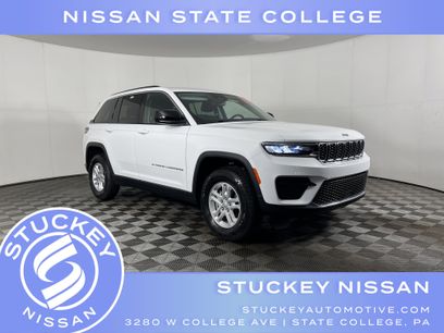 Used 2023 Jeep Grand Cherokee Laredo w/ Luxury Tech Group I