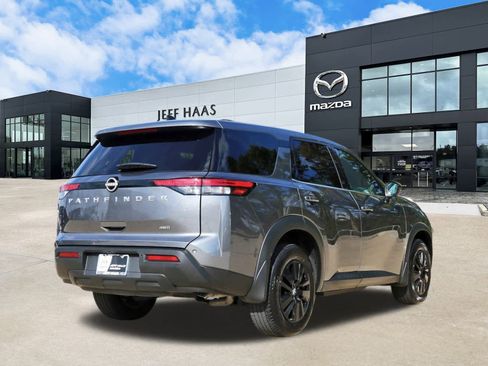 Used 2025 Nissan Pathfinder S w/ Cargo Package image 3