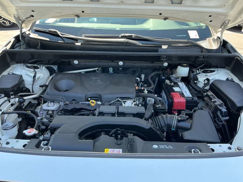 Certified 2019 Toyota RAV4 Limited w/ Cold Weather Package AWD/4WD image 21