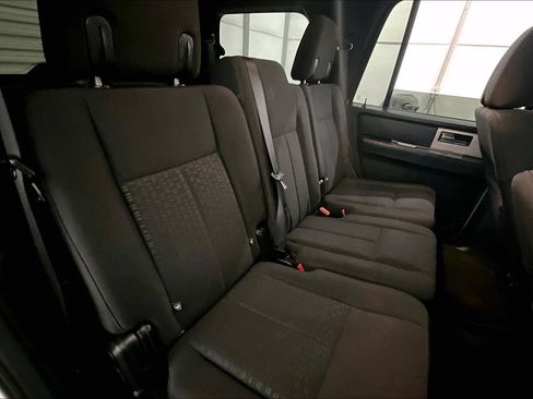 Used 2017 Ford Expedition XLT image 27