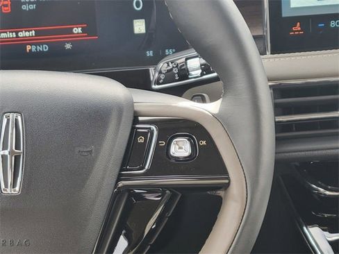 New 2026 Lincoln Corsair Reserve image 32