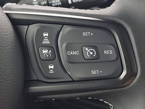 Certified 2025 Jeep Wrangler Unlimited Rubicon AWD/4WD image 23