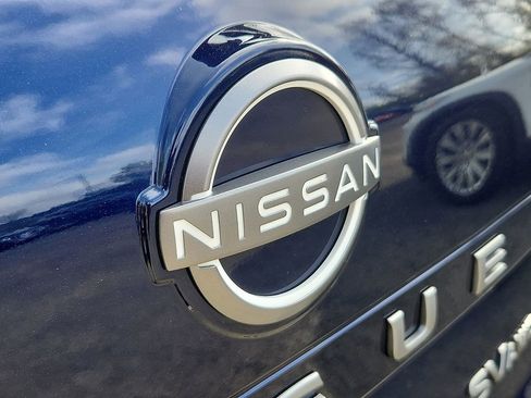 Certified 2024 Nissan Rogue SV image 31